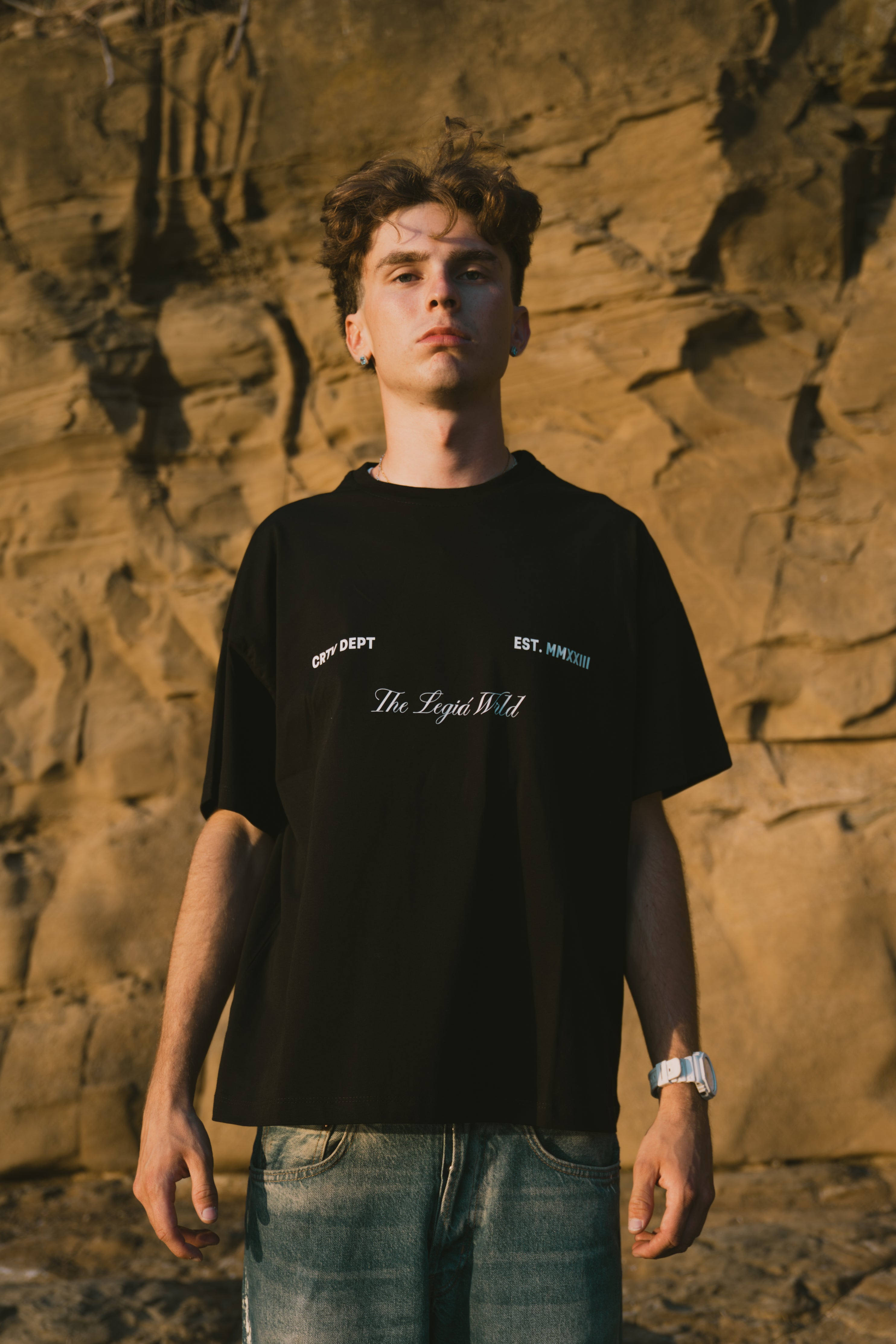 LegiáWrld BoxyOver Tee