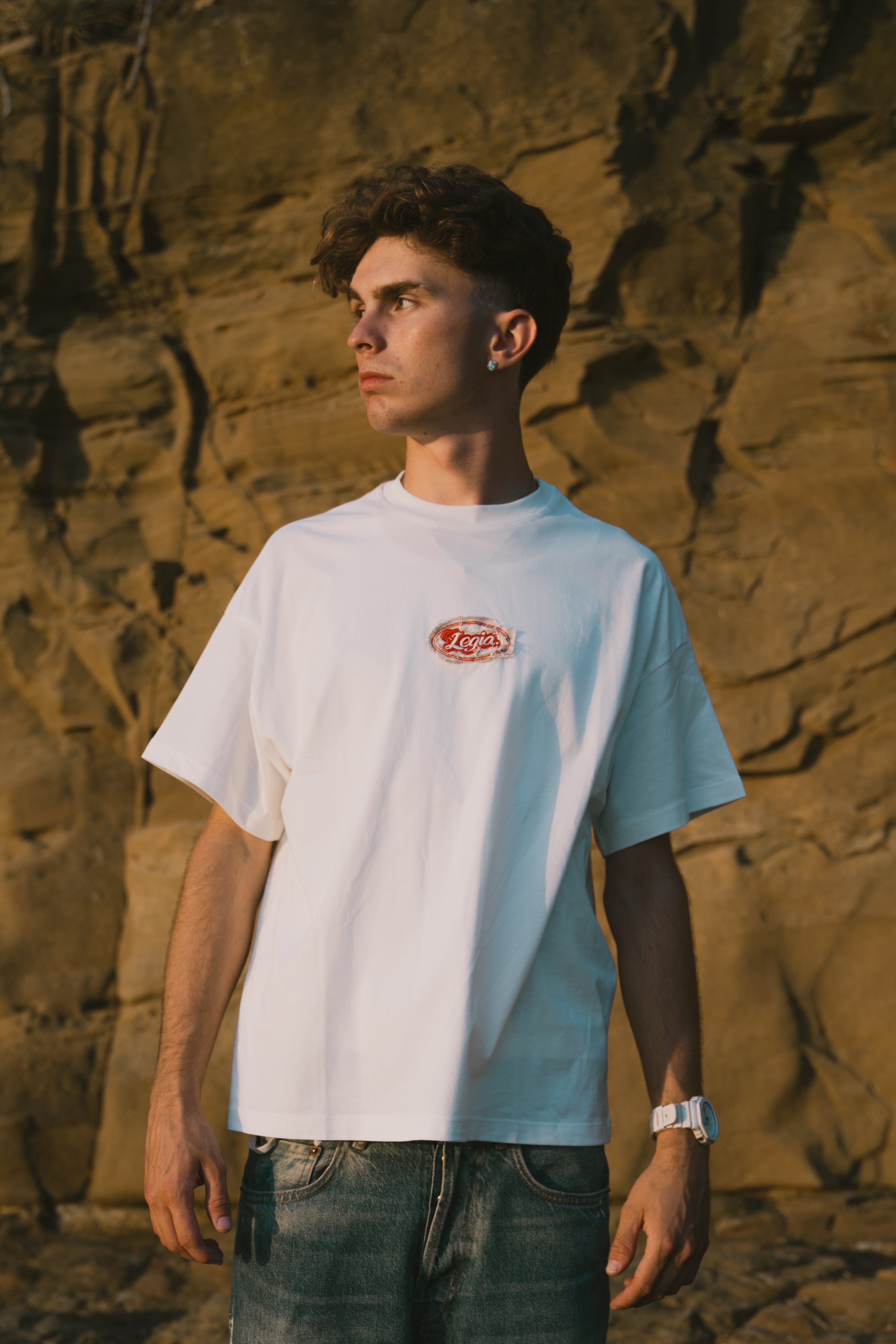 LegiáWrld 3 AM BoxyOver WH Tee