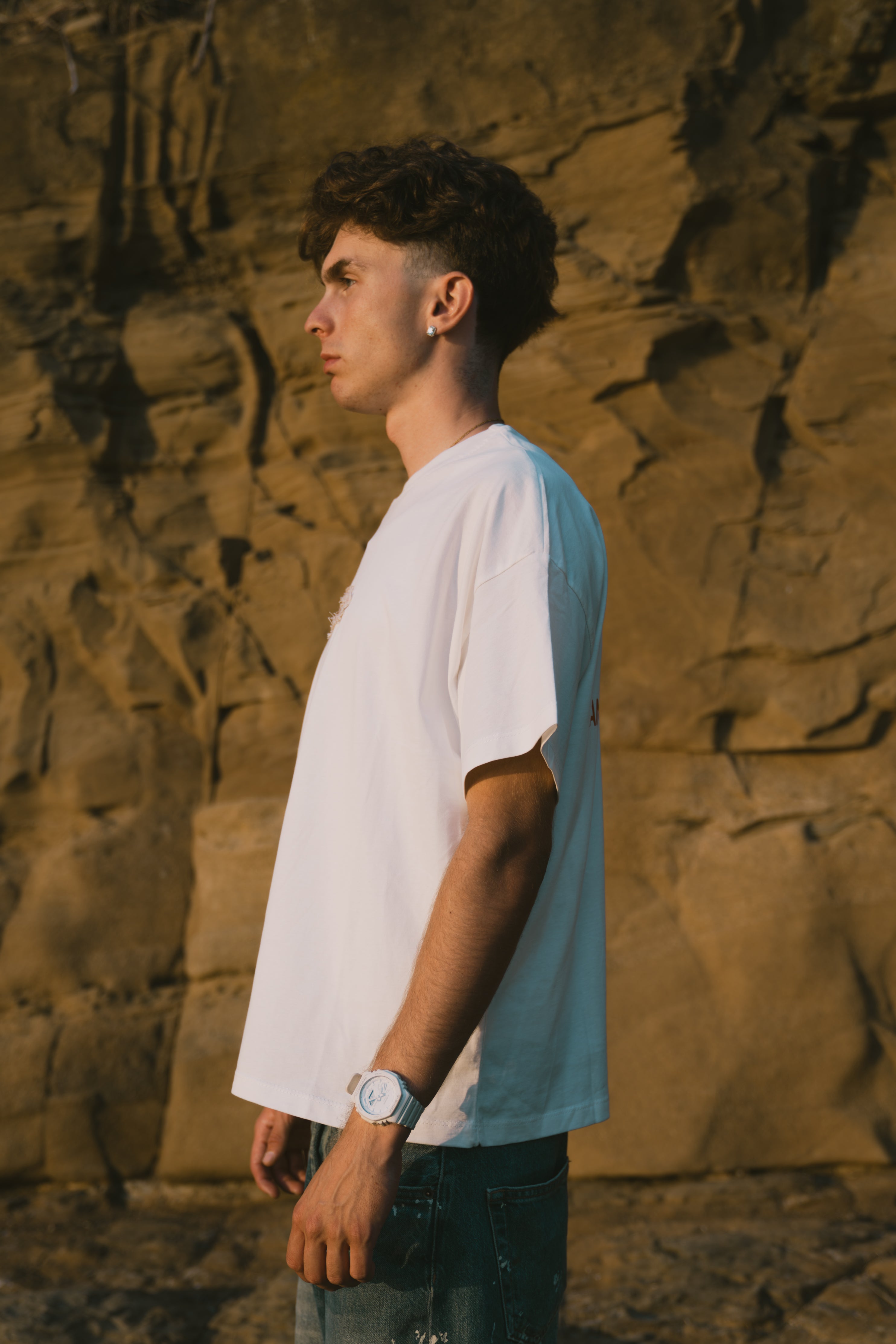 LegiáWrld 3 AM BoxyOver WH Tee
