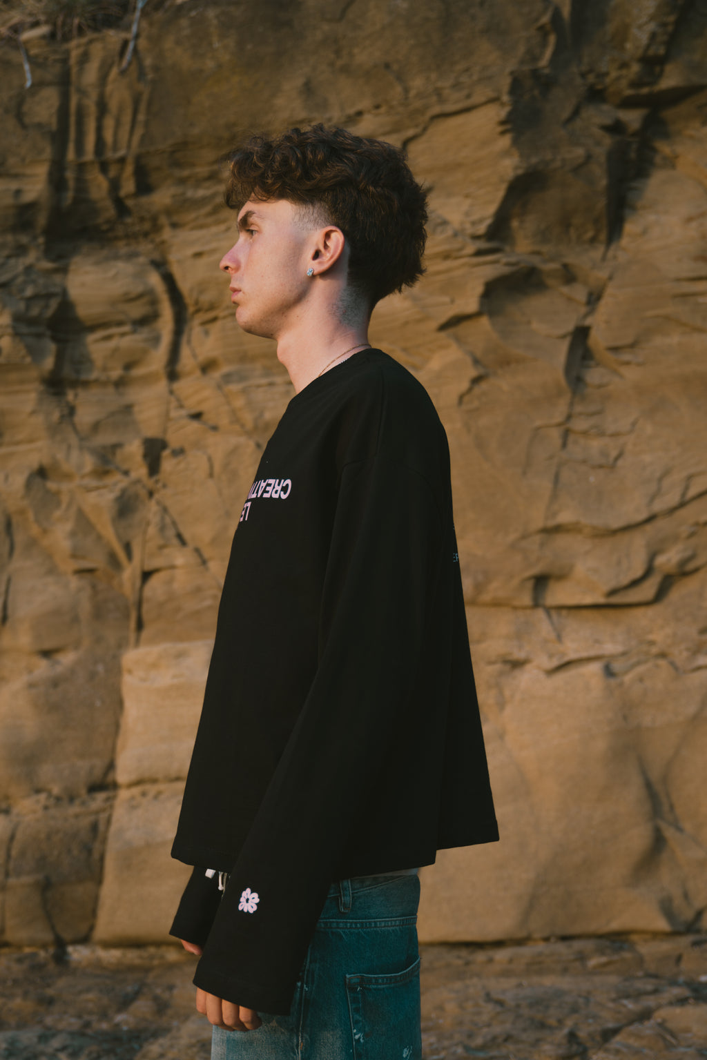 LegiáWrld Longsleeve BK tee