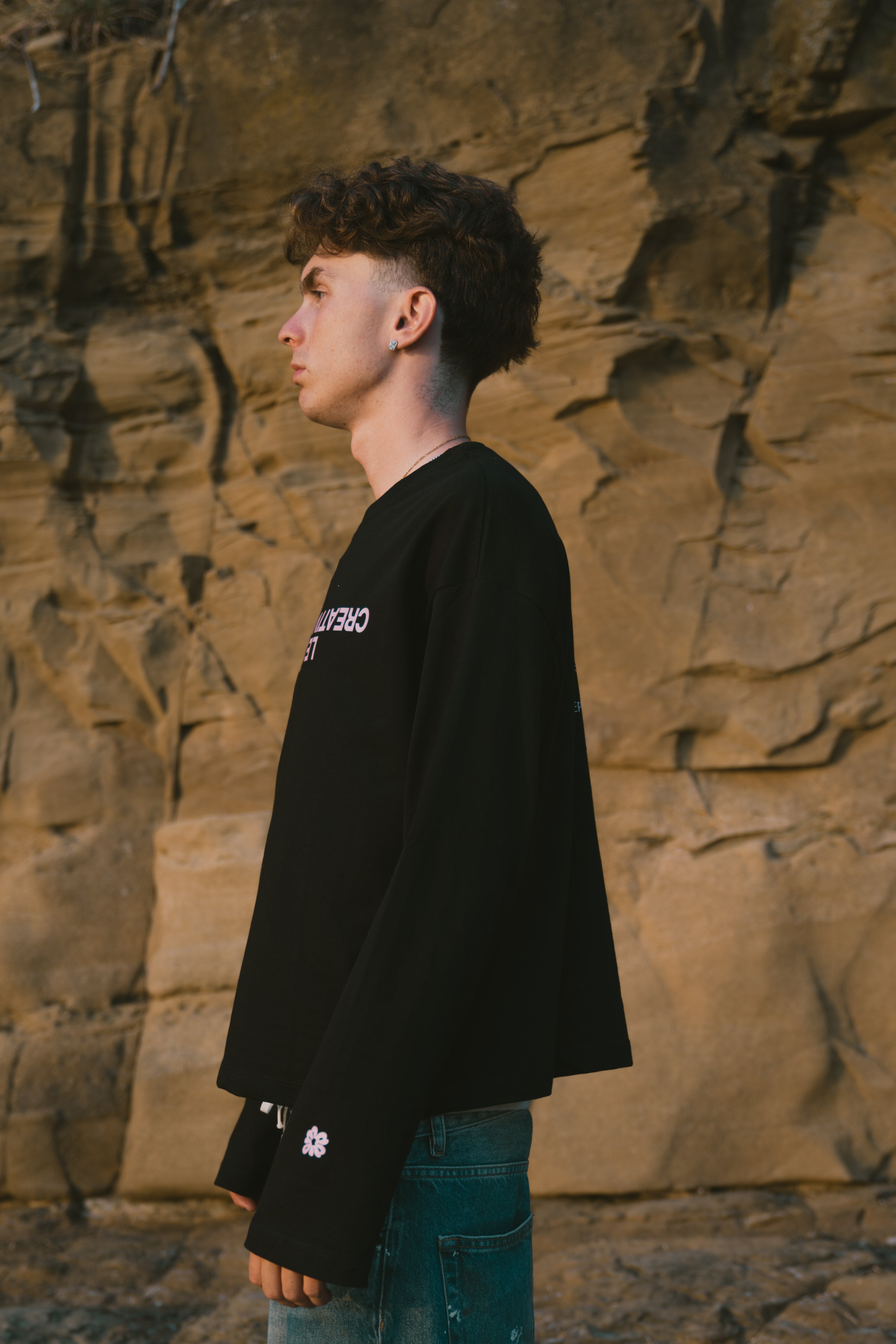 LegiáWrld Longsleeve BK tee