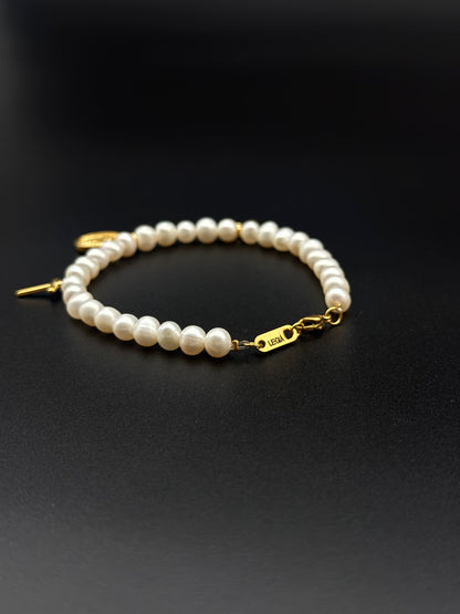 HOLY Pearl bracelet