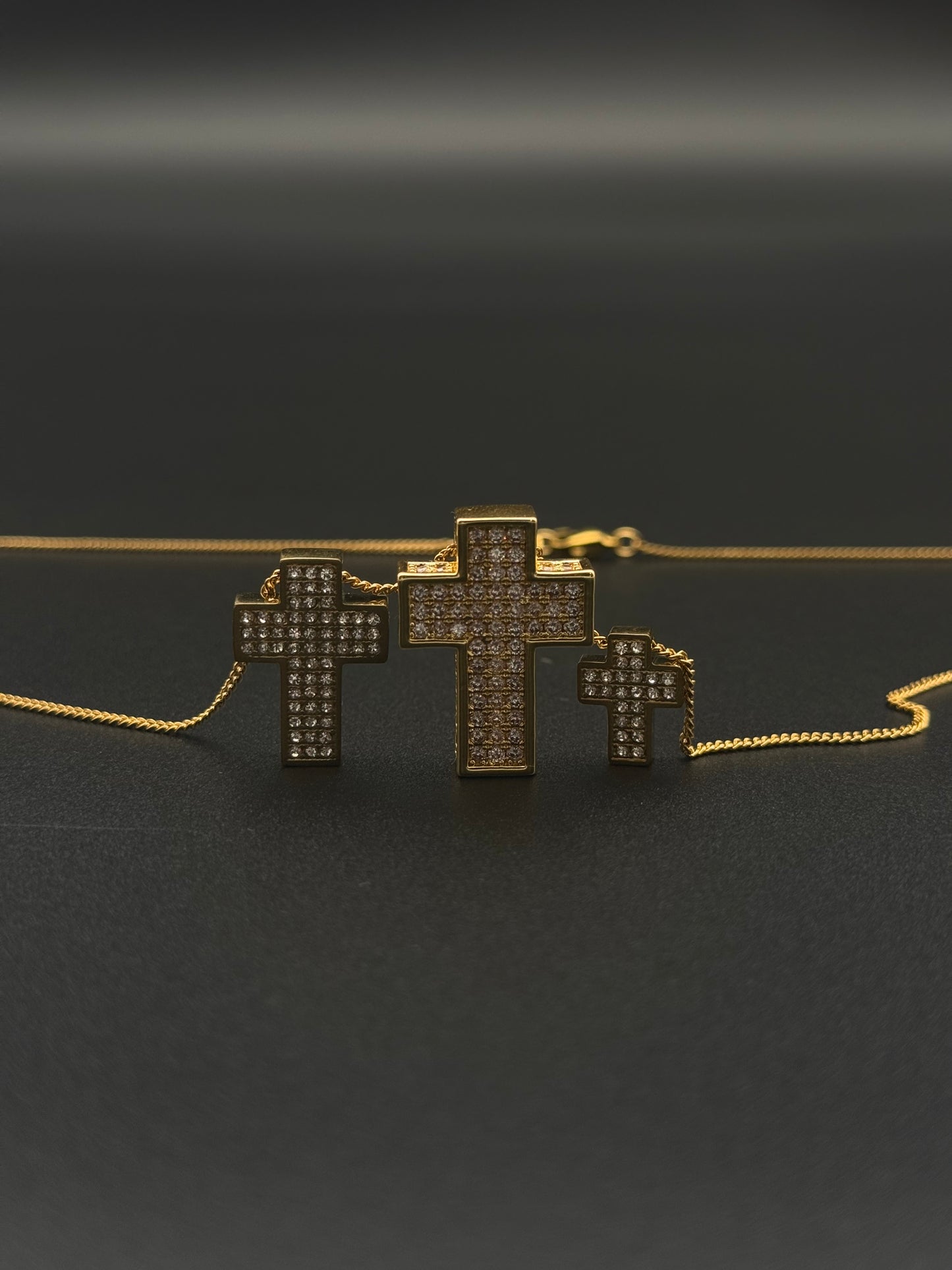 Tris Shiny Cross Necklace