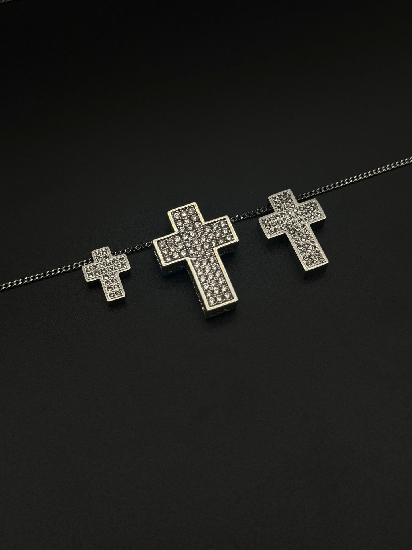 Tris Shiny Cross Necklace